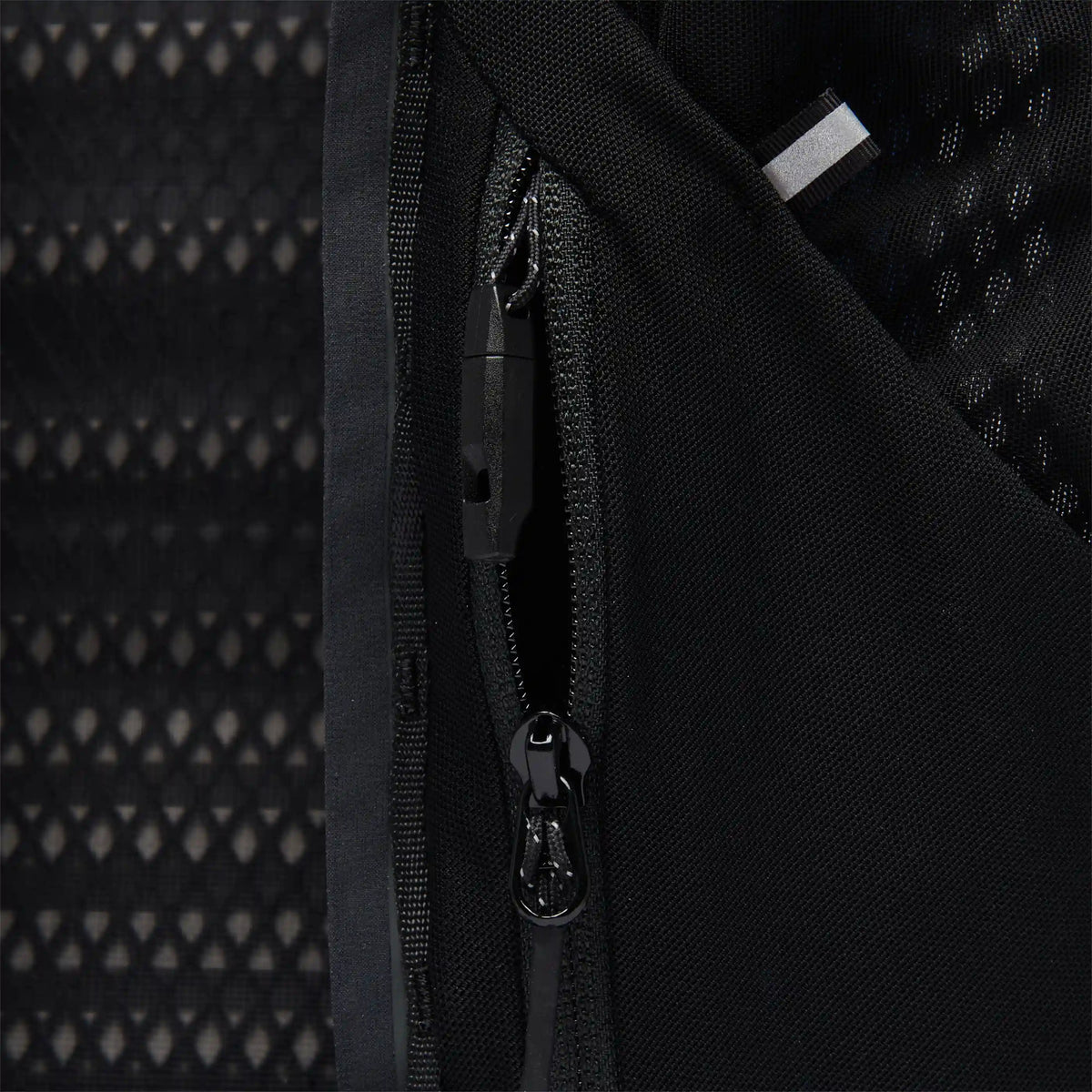 Distance 22 Backpack - Past Season