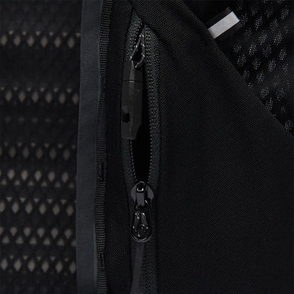 Distance 22 Backpack - Past Season