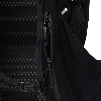 Distance 15 Backpack - Past Season