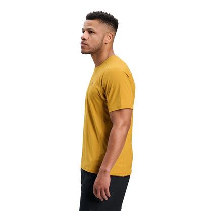 Men's Distance Short Sleeve Tech Tee - Past Season