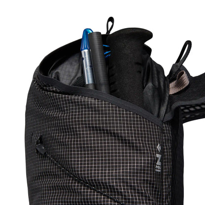 Distance 15 Backpack - Past Season