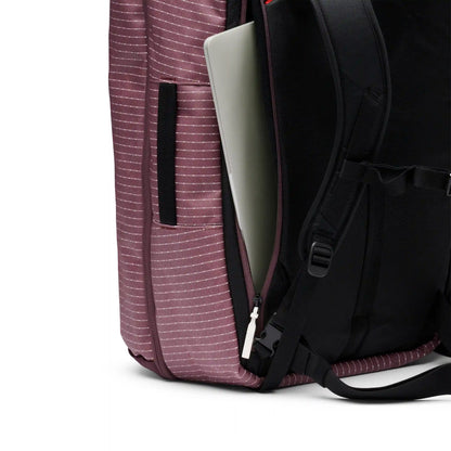 Stonehauler 40 L Travel Pack