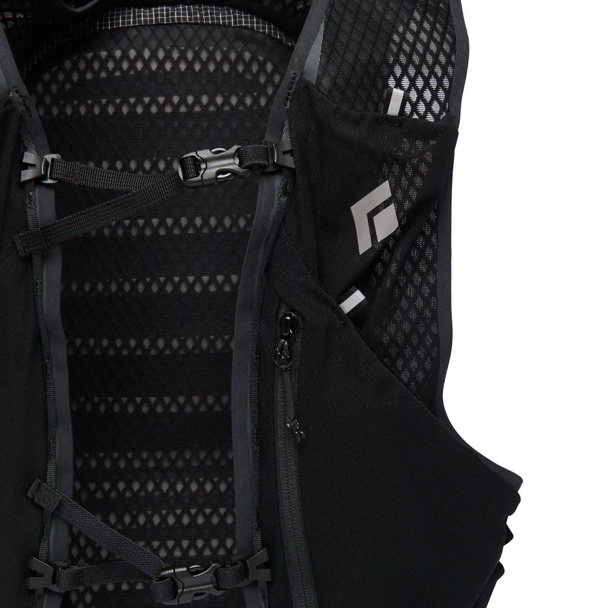 Distance 15 Backpack - Past Season