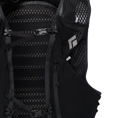 Distance 15 Backpack - Past Season
